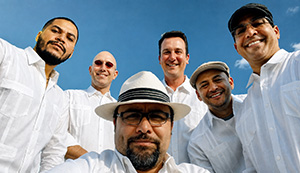 Willie Ziavino and COT Band - Photo - JPG [1651x953]